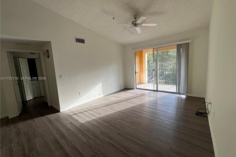 Condo in Miramar, Florida, 2 bedrooms № 2154915 - photo 6