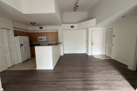Condo in Miramar, Florida, 2 bedrooms № 2154915 - photo 4