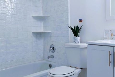Condo in Clearwater, Florida, 2 bedrooms  № 1901347 - photo 18