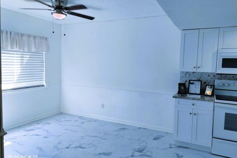 Condo in Clearwater, Florida, 2 bedrooms  № 1901347 - photo 7