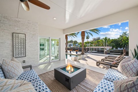 House in Fort Lauderdale, Florida 4 bedrooms, 218.97 sq.m. № 2082711 - photo 5