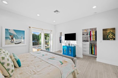 House in Fort Lauderdale, Florida 4 bedrooms, 218.97 sq.m. № 2082711 - photo 24