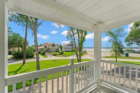 House in Longwood, Florida 4 bedrooms, 214.23 sq.m. № 1733227 - photo 11