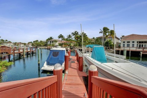 Townhouse in Hollywood, Florida 3 bedrooms, 197.51 sq.m. № 2013132 - photo 27