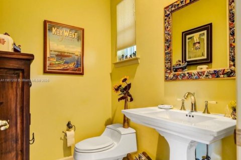 Townhouse in Hollywood, Florida 3 bedrooms, 197.51 sq.m. № 2013132 - photo 11