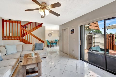 Adosado en venta en Davie, Florida, 3 dormitorios, 153.66 m2 № 1728856 - foto 16