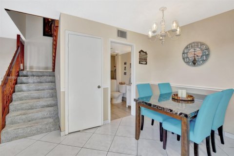 Adosado en venta en Davie, Florida, 3 dormitorios, 153.66 m2 № 1728856 - foto 22