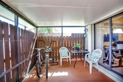 Adosado en venta en Davie, Florida, 3 dormitorios, 153.66 m2 № 1728856 - foto 13
