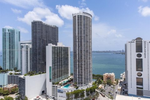 Condo in Miami, Florida, 1 bedroom  № 1926848 - photo 18