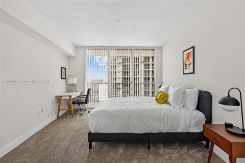 Condo in Miami, Florida, 1 bedroom  № 1926848 - photo 9