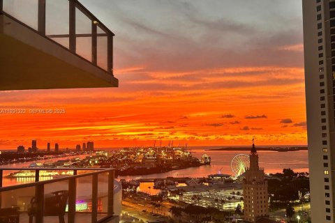 Купить кондоминиум в Майами, Флорида 1 комната, 201.13м2, № 2034810 - фото 6