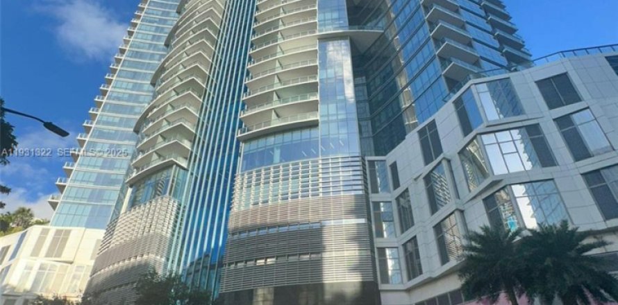 Кондоминиум с 1 комнатой в Майами, Флорида № 2034810