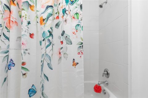 House in Loxahatchee Groves, Florida 4 bedrooms, 210.14 sq.m. № 1704799 - photo 22