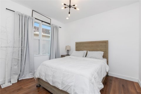 House in Loxahatchee Groves, Florida 4 bedrooms, 210.14 sq.m. № 1704799 - photo 20