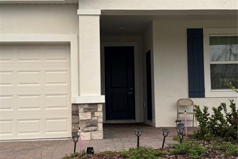 Villa ou maison à louer à Davenport, Floride: 4 chambres, 167.22 m2 № 2095569 - photo 2
