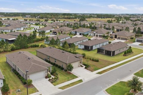 House in Ocala, Florida 2 bedrooms, 153.85 sq.m. № 2115861 - photo 8