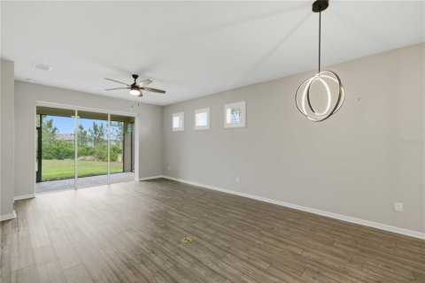 House in Ocala, Florida 2 bedrooms, 153.85 sq.m. № 2115861 - photo 15