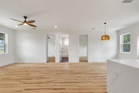 Villa ou maison à vendre à North Port, Floride: 3 chambres, 146.14 m2 № 2222913 - photo 16