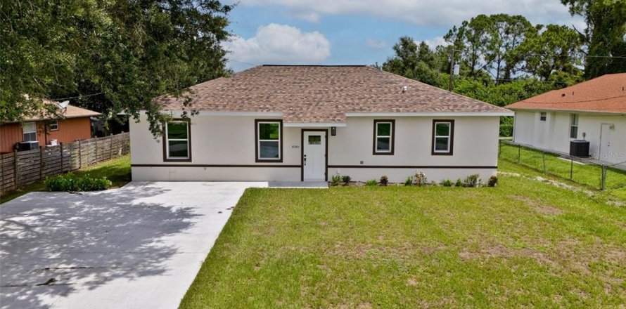 Villa ou maison à North Port, Floride 3 chambres, 146.14 m2 № 2222913