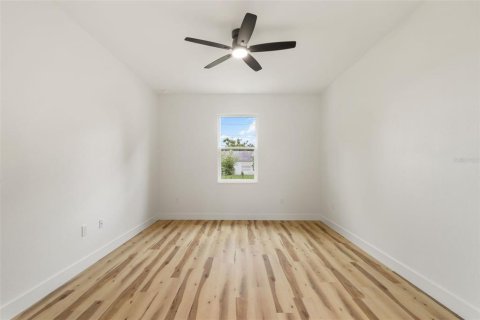 Villa ou maison à vendre à North Port, Floride: 3 chambres, 146.14 m2 № 2222913 - photo 25