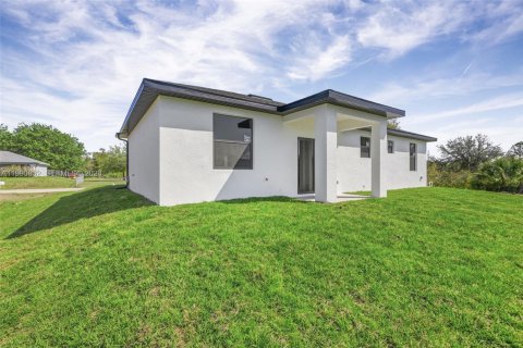 Купить виллу или дом в Лихай-Эйкерс, Флорида 3 спальни, 106.28м2, № 2057988 - фото 24