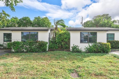 Commercial property in Fort Lauderdale, Florida 153.47 sq.m. № 1961519 - photo 12