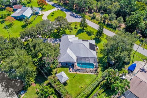 House in Port St. Lucie, Florida 4 bedrooms, 214.33 sq.m. № 2431409 - photo 2