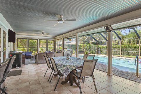 House in Port St. Lucie, Florida 4 bedrooms, 214.33 sq.m. № 2431409 - photo 5