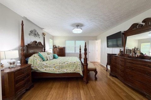 House in Port St. Lucie, Florida 4 bedrooms, 214.33 sq.m. № 2431409 - photo 26