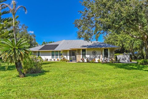 House in Port St. Lucie, Florida 4 bedrooms, 214.33 sq.m. № 2431409 - photo 9