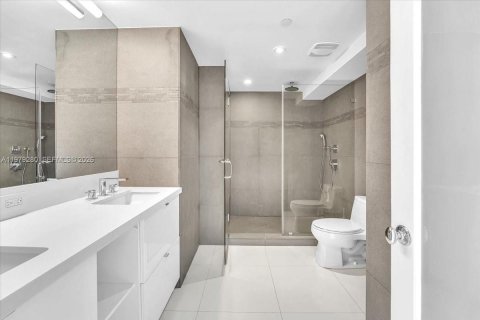 Copropriété à vendre à Miami Beach, Floride: 2 chambres, 144.83 m2 № 2046021 - photo 29