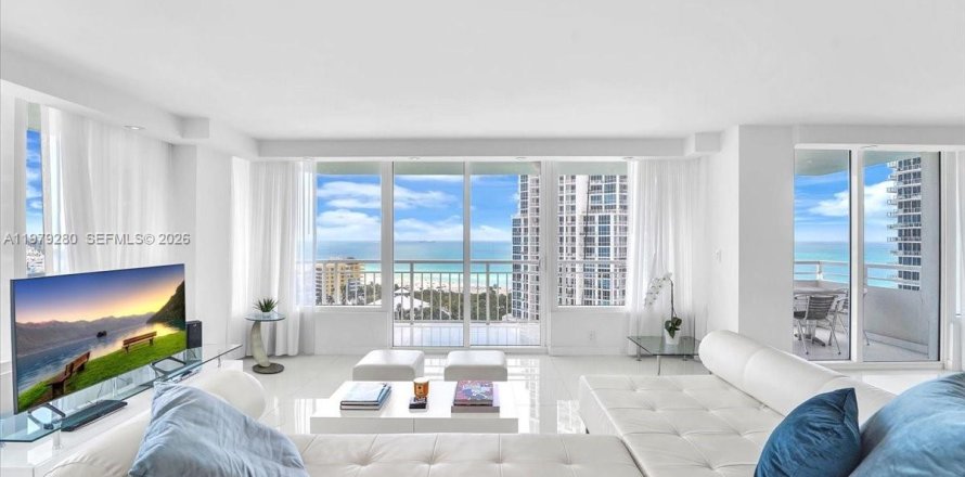 Condo à Miami Beach, Floride, 2 chambres  № 2046021