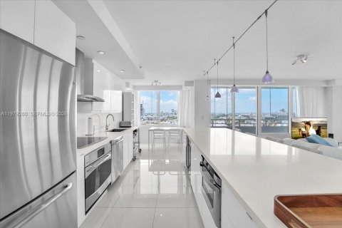 Copropriété à vendre à Miami Beach, Floride: 2 chambres, 144.83 m2 № 2046021 - photo 18