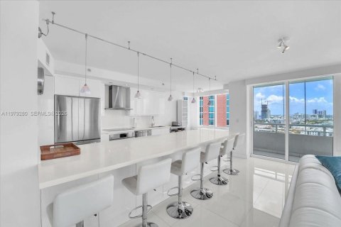 Copropriété à vendre à Miami Beach, Floride: 2 chambres, 144.83 m2 № 2046021 - photo 17