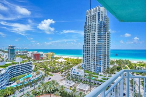 Copropriété à vendre à Miami Beach, Floride: 2 chambres, 144.83 m2 № 2046021 - photo 12