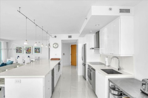 Copropriété à vendre à Miami Beach, Floride: 2 chambres, 144.83 m2 № 2046021 - photo 20