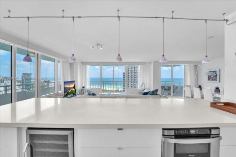 Copropriété à vendre à Miami Beach, Floride: 2 chambres, 144.83 m2 № 2046021 - photo 19