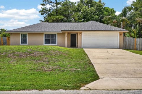 House in DeLand, Florida 3 bedrooms, 121.24 sq.m. № 2231170