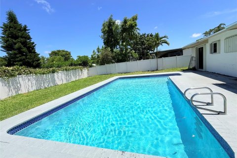 Casa en venta en Palmetto Bay, Florida, 3 dormitorios, 150.5 m2 № 2087084 - foto 25