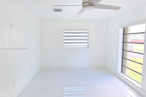 Casa en venta en Palmetto Bay, Florida, 3 dormitorios, 150.5 m2 № 2087084 - foto 14