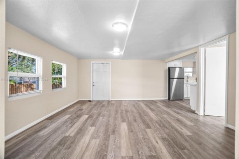 House in Dania Beach, Florida 2 bedrooms, 122.91 sq.m. № 1801275 - photo 26