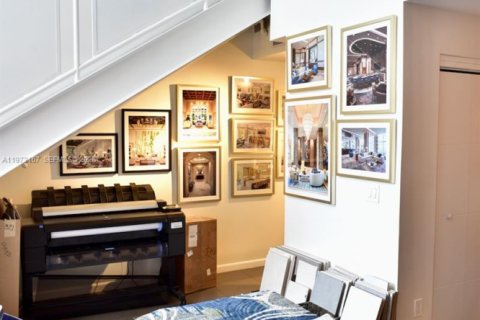 Condo in Miami, Florida  № 2049560 - photo 16