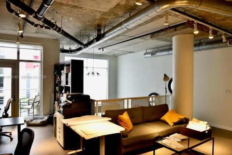 Condo in Miami, Florida  № 2049560 - photo 6