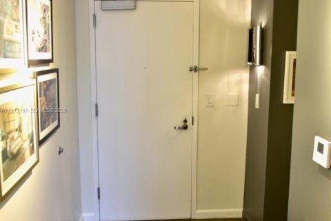 Condo in Miami, Florida  № 2049560 - photo 19