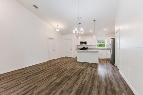 Villa ou maison à vendre à North Port, Floride: 3 chambres, 139.73 m2 № 2217120 - photo 10