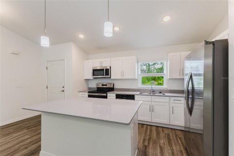Villa ou maison à vendre à North Port, Floride: 3 chambres, 139.73 m2 № 2217120 - photo 7