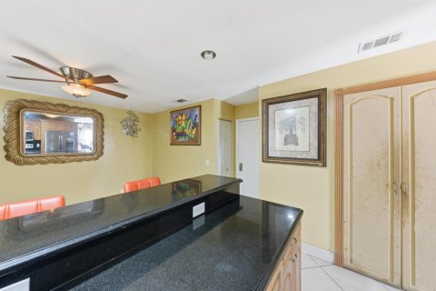Casa en venta en Margate, Florida, 4 dormitorios, 136.01 m2 № 2085155 - foto 3