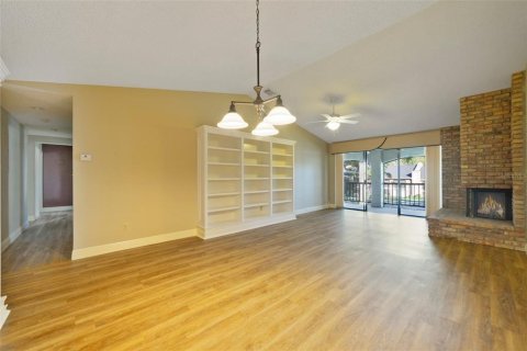 Condo in Altamonte Springs, Florida, 3 bedrooms  № 1509771 - photo 9
