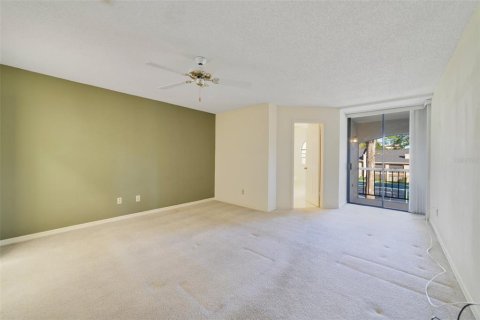Condo in Altamonte Springs, Florida, 3 bedrooms  № 1509771 - photo 12