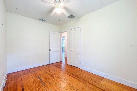 House in Dunedin, Florida 2 bedrooms, 99.59 sq.m. № 1919139 - photo 24